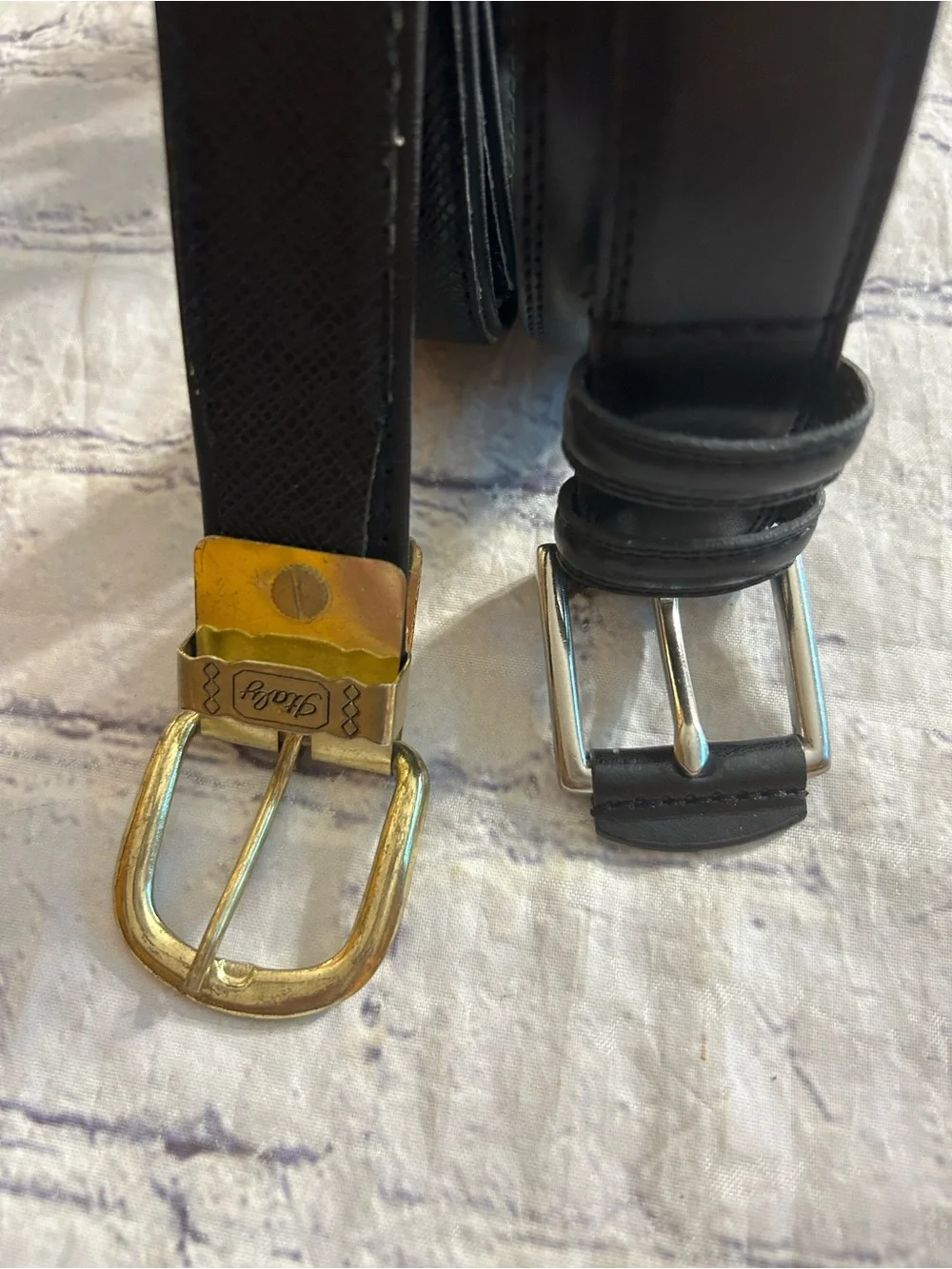 VINTAGE LOT OF (2) BLACK BELTS GOLD TONE BUCKLE & TAIWAN MADE LEATHER SILVER 40